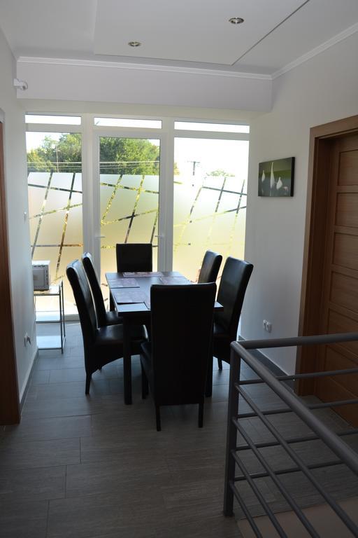 Váci Vendégház Nyíregyháza Exterior foto