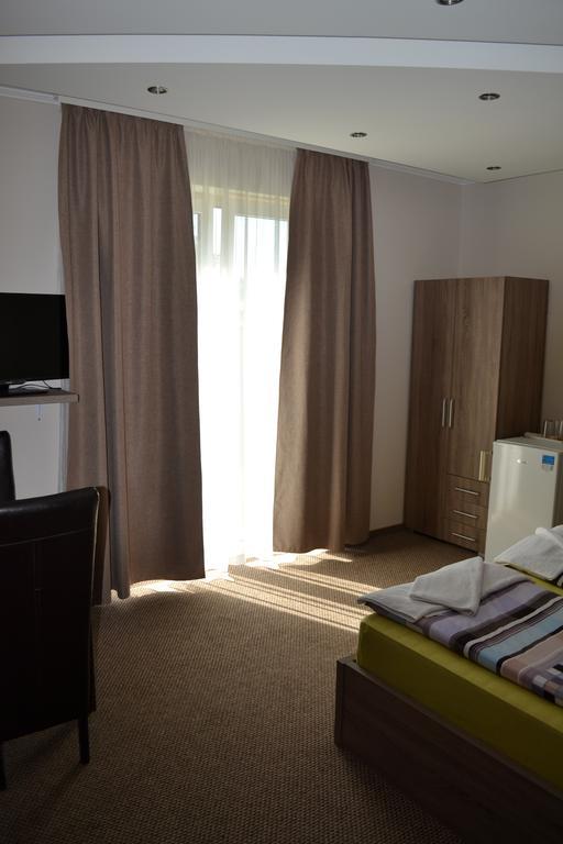 Váci Vendégház Nyíregyháza Exterior foto