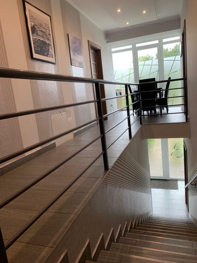 Váci Vendégház Nyíregyháza Exterior foto