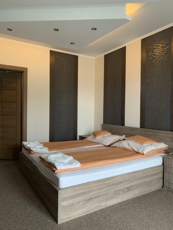 Váci Vendégház Nyíregyháza Exterior foto